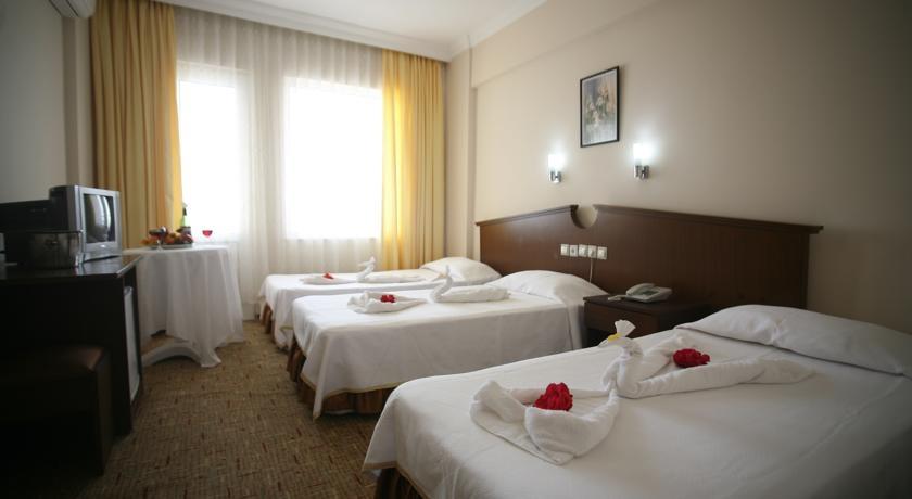Ideal Beach Hotel Kargicak  Esterno foto