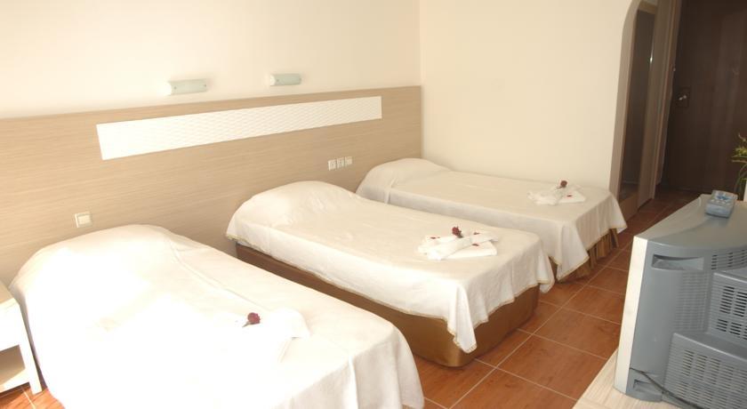 Ideal Beach Hotel Kargicak  Esterno foto