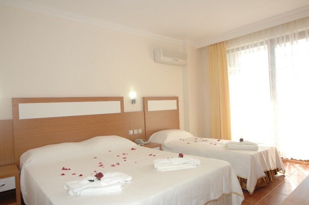 Ideal Beach Hotel Kargicak  Esterno foto